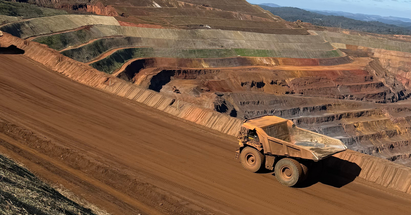 Entenda os principais desafios técnicos da recuperação ambiental em mineração e as soluções — do PRAD à revegetação — para cumprir a legislação.